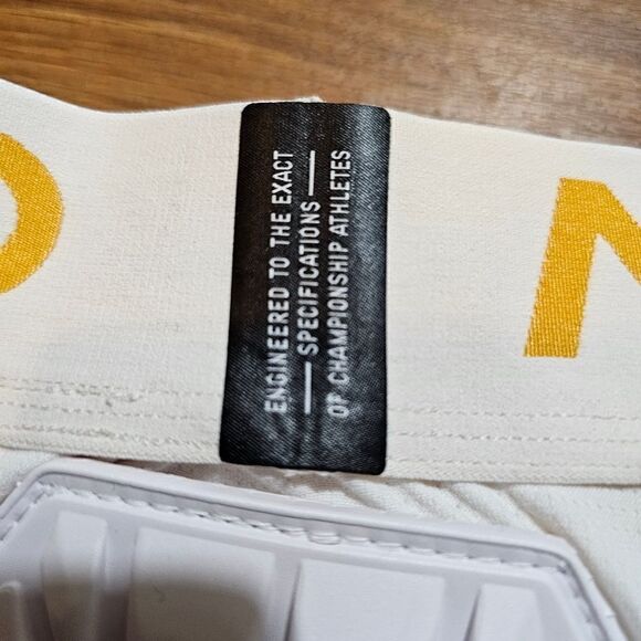 Nike Pro Hyperstrong Padded Football Shorts XL White Gold Dri-Fit Protective New - Picture 11 of 16